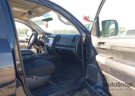 2010 Toyota Tundra Grade 5.7L V8 z USA, uszkodzony, nr VIN 5TFEY5F15AX078827